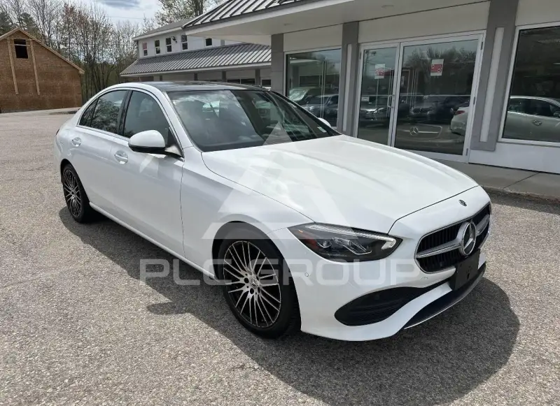 2023 Mercedes Benz C 300 фото