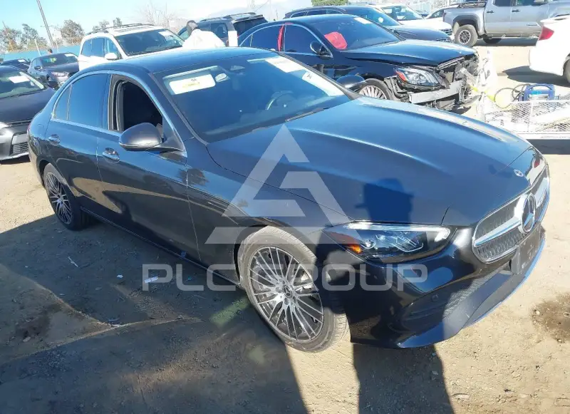 2023 Mercedes Benz C 300 фото