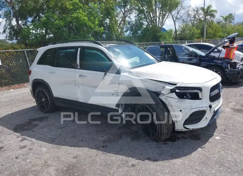 2023 Mercedes Benz GLB 250 фото