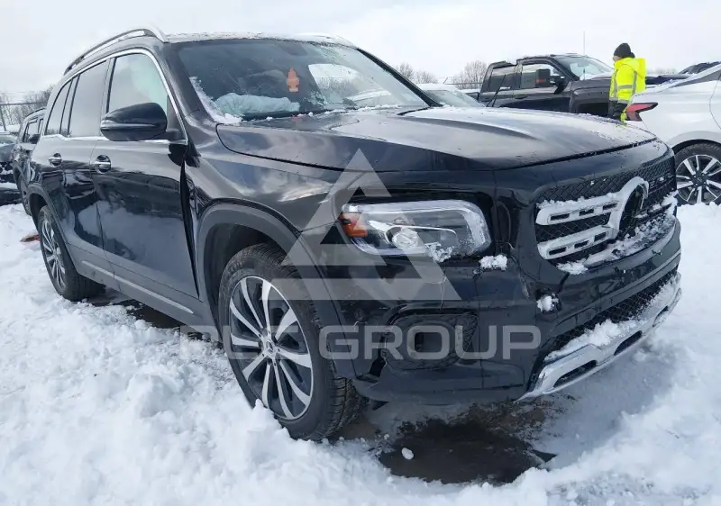 2023 Mercedes Benz GLB 250 фото