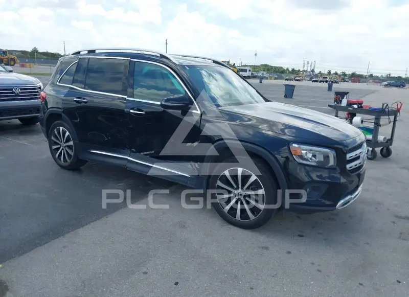 2023 Mercedes Benz GLB 250 photo