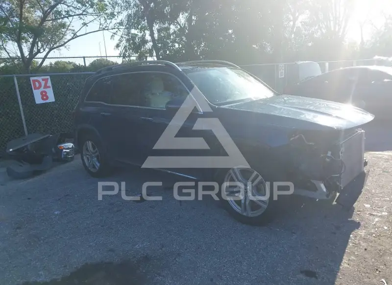 2023 Mercedes Benz GLB 250 фото