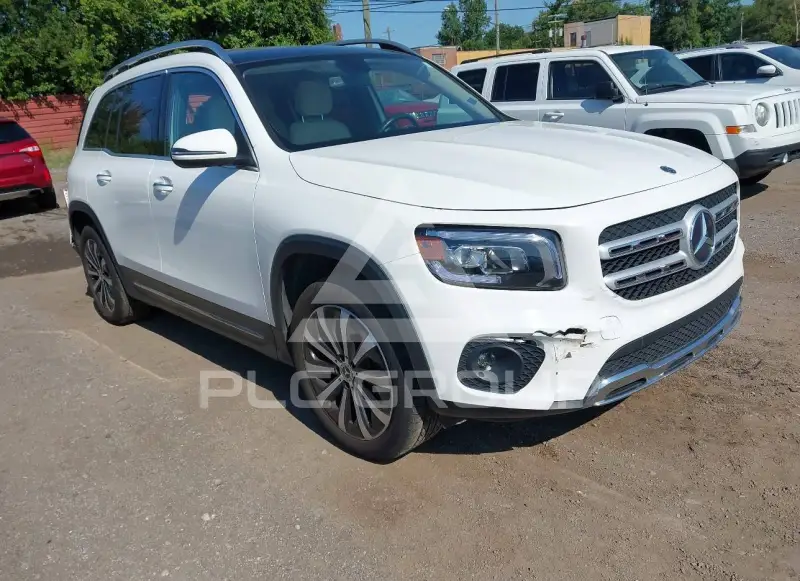 2023 Mercedes Benz GLB 250 фото