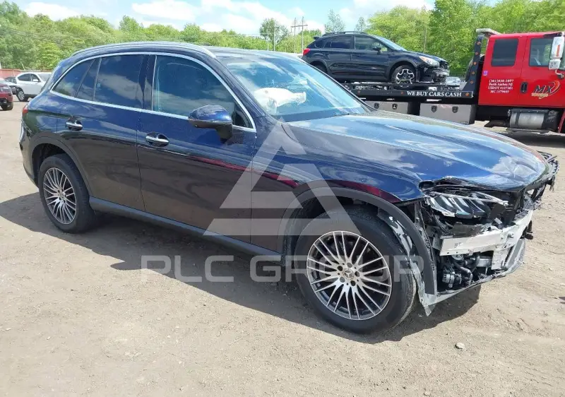 2023 Mercedes Benz GLC 300 фото