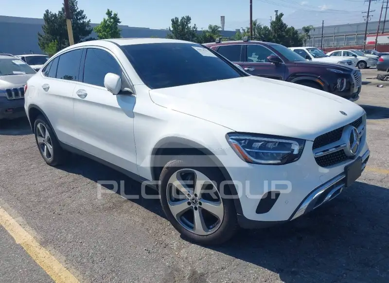 2023 Mercedes Benz GLC 300 фото