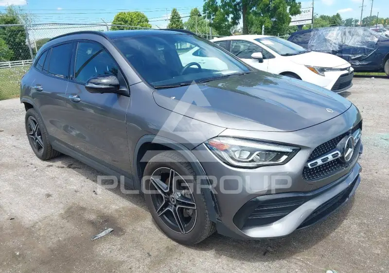 2023 Mercedes Benz GLA 250 фото
