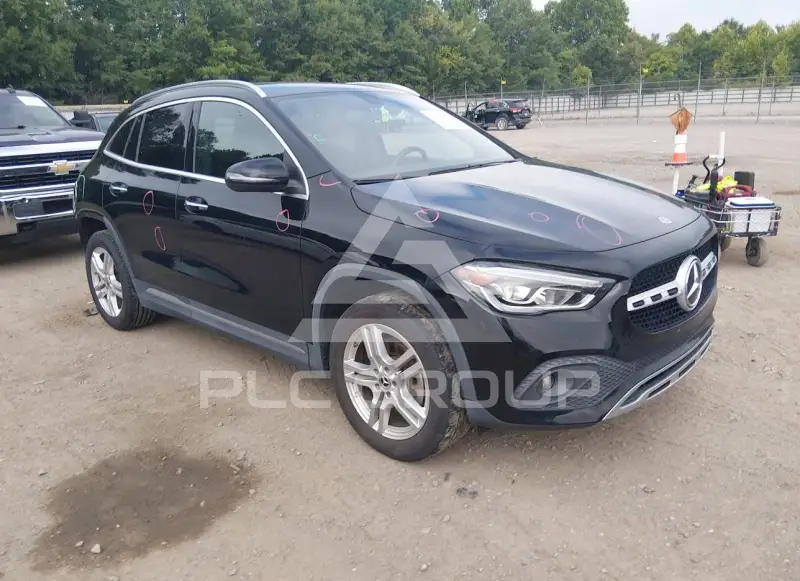 2023 Mercedes Benz GLA 250 фото