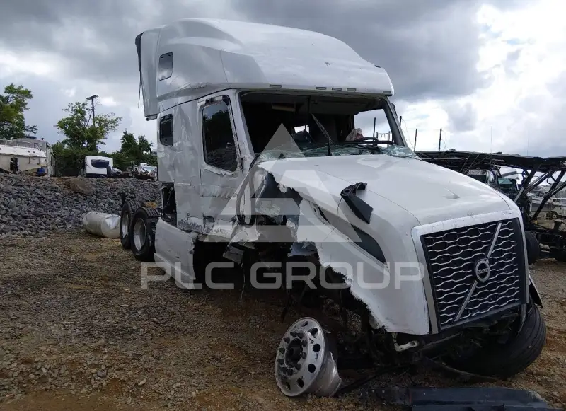 2023 Volvo VNL фото