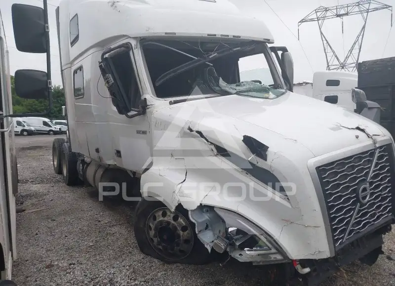 2023 Volvo VNL фото