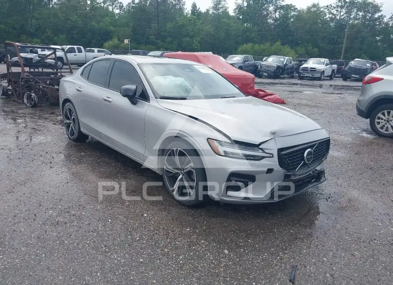 2023 Volvo S60 фото