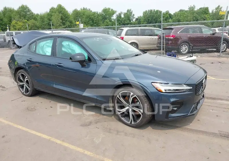 2023 Volvo S60 фото