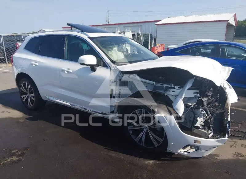 2023 Volvo XC60 фото