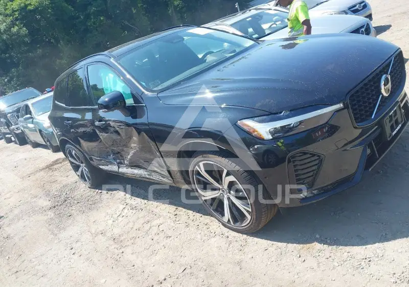 2023 Volvo XC60 фото