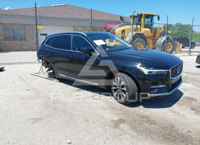 2023 Volvo XC60 фото