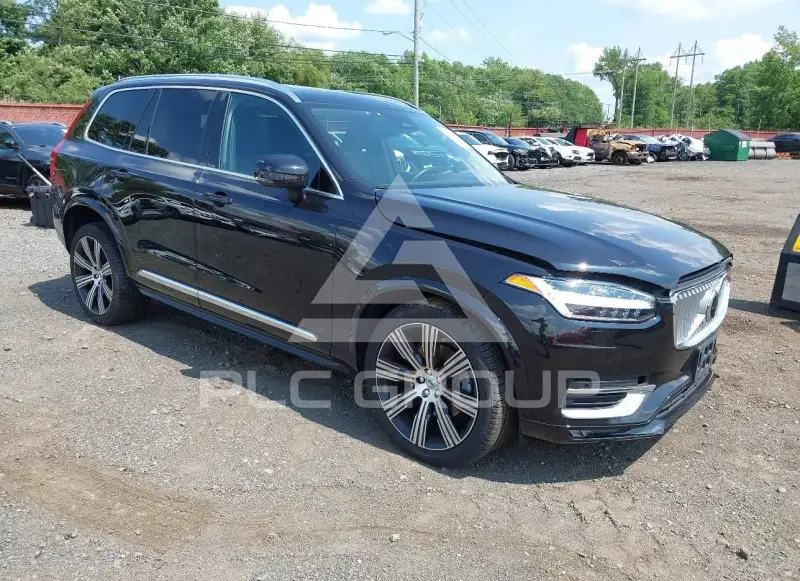 2023 Volvo XC90 фото