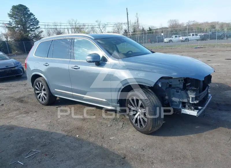 2023 Volvo XC90 фото