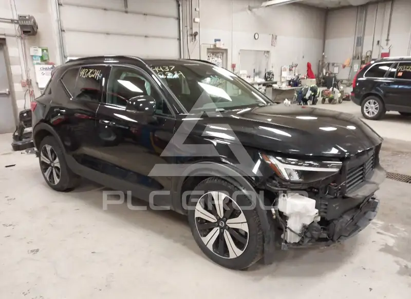 2023 Volvo XC40 VIN: YV4ED3UL2P2963901 из США - PLC Group