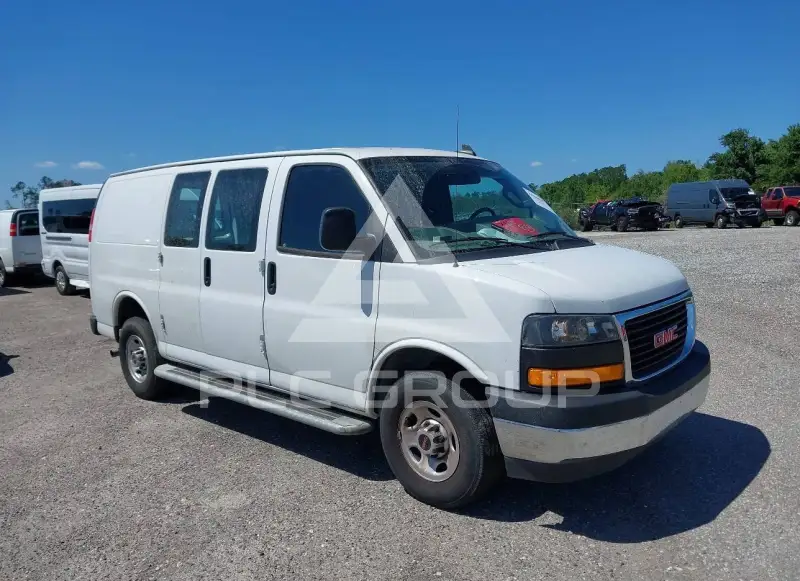 2023 GMC Savana photo