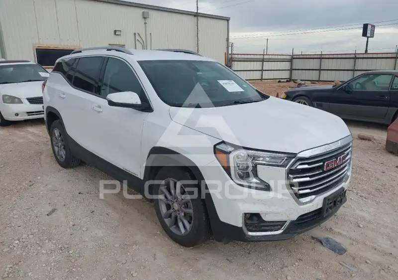 2023 GMC TERRAIN photo