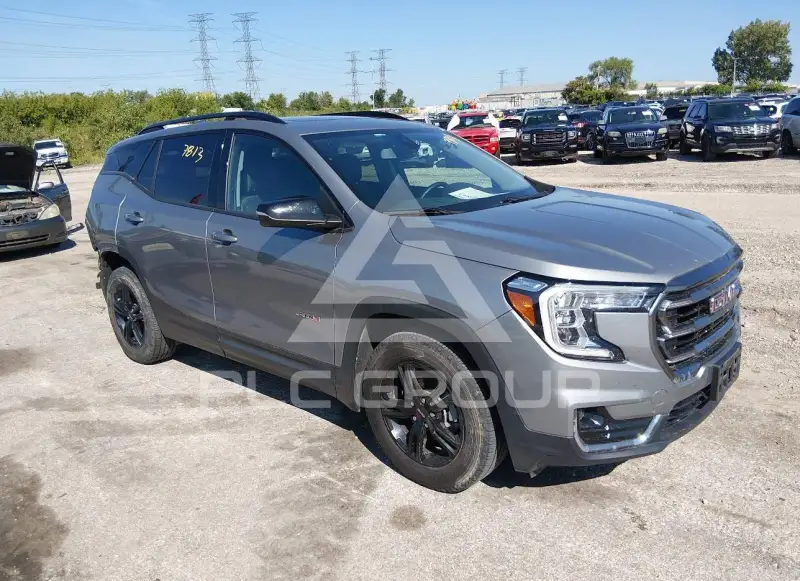 2023 GMC TERRAIN фото