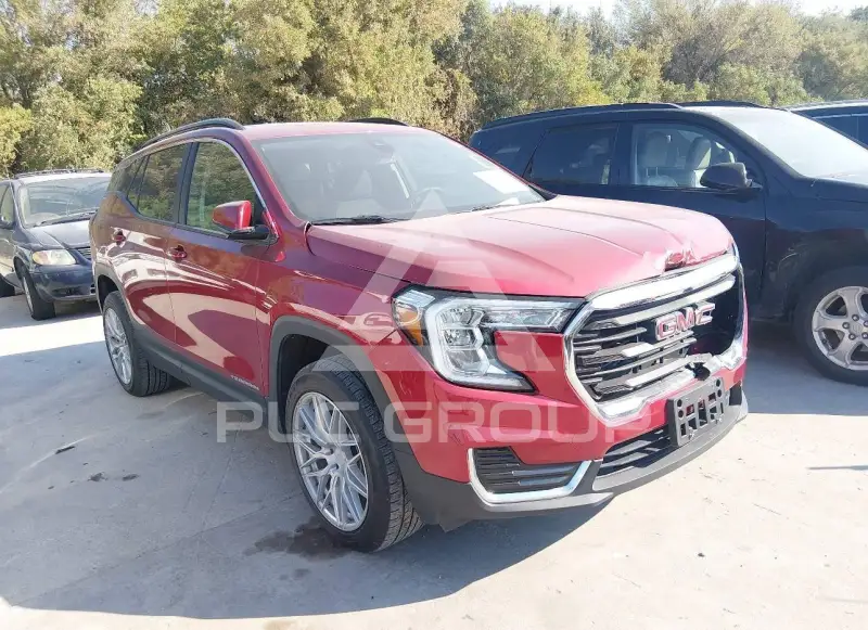 2023 GMC TERRAIN photo