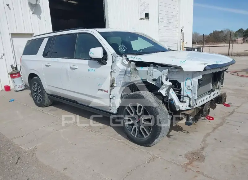 2023 GMC YUKON фото