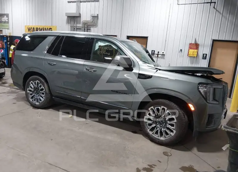2023 GMC YUKON фото