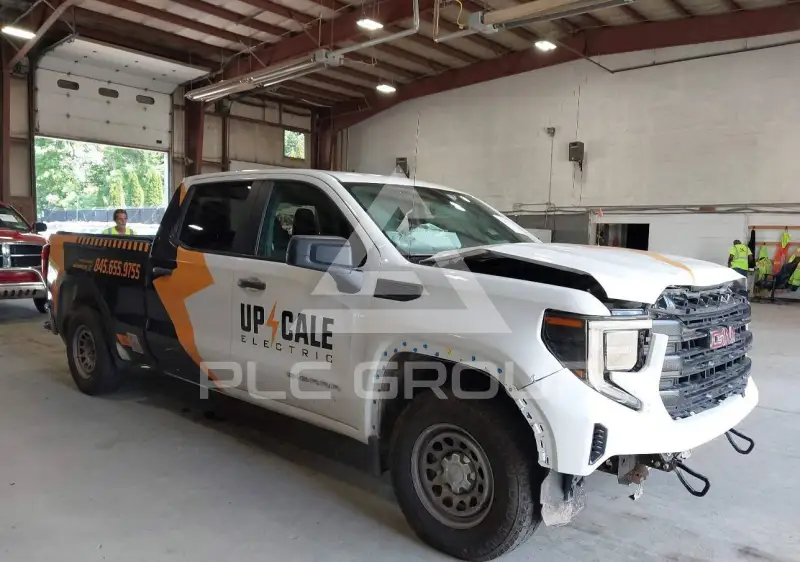 2023 GMC Sierra фото