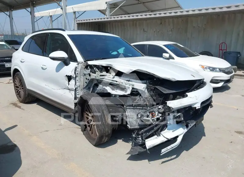 2023 Porsche Cayenne photo