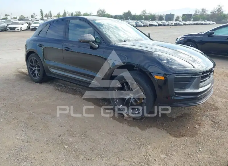 2023 Porsche MACAN photo