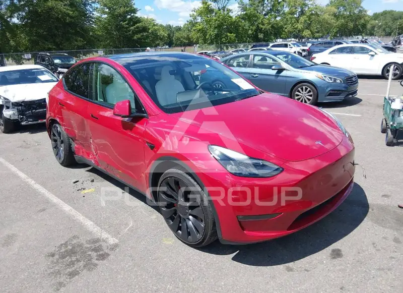 2023 Tesla Model Y фото
