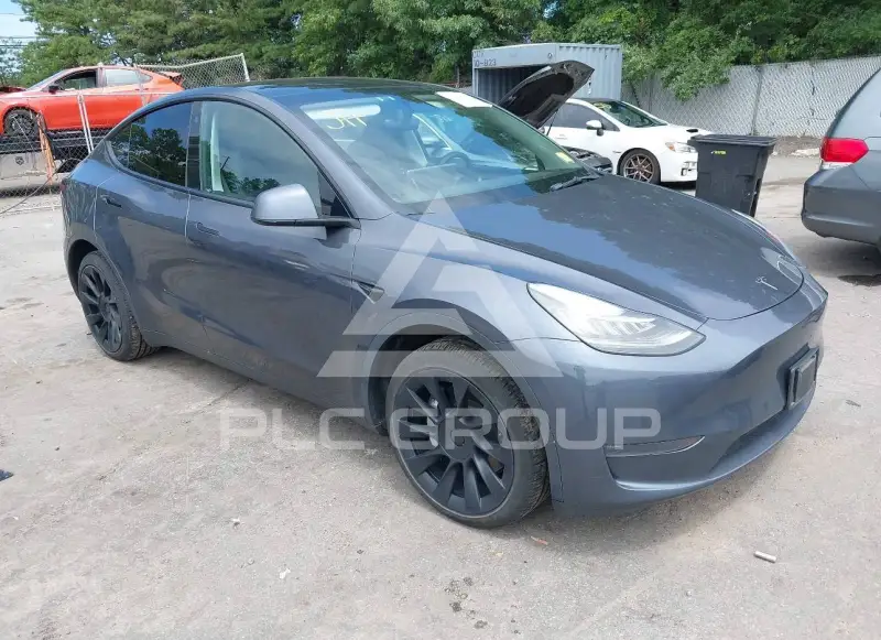 2023 Tesla Model Y фото