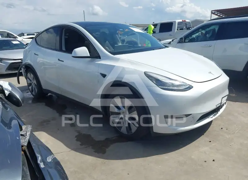 2023 Tesla Model Y фото