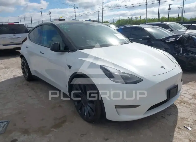 2023 Tesla Model Y фото