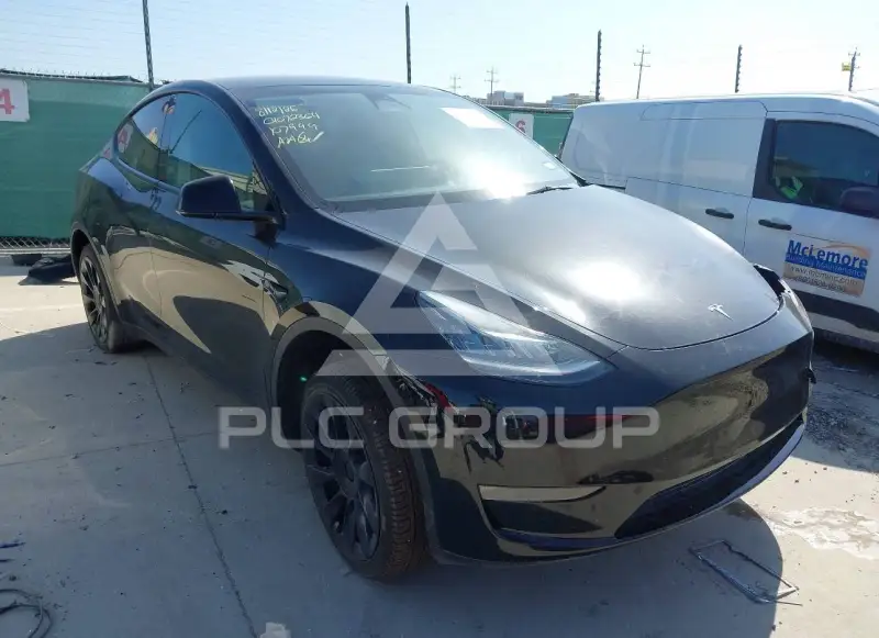 2023 Tesla Model Y фото