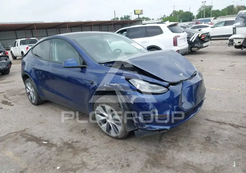 2023 Tesla Model Y фото