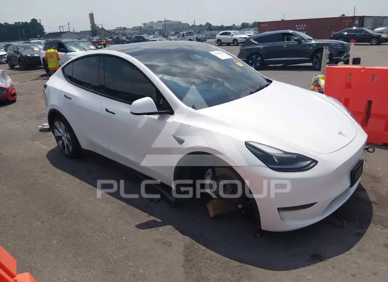 2023 Tesla Model Y фото