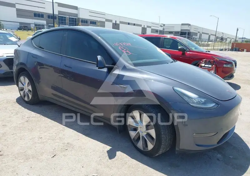 2023 Tesla Model Y фото