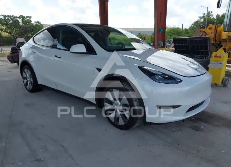 2023 Tesla Model Y фото