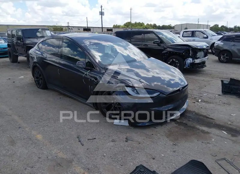 2023 Tesla Model X фото