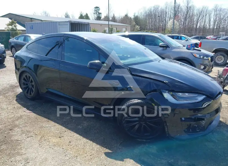 2023 Tesla Model X фото