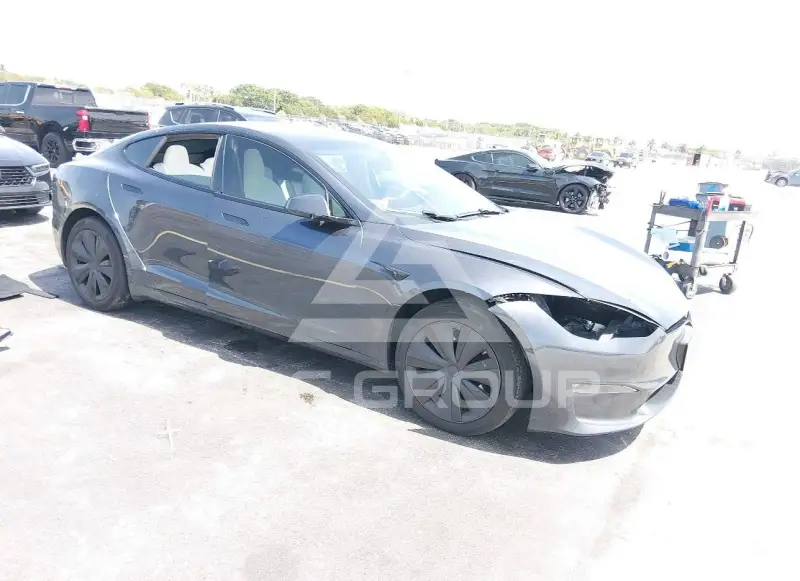 2023 Tesla Model S photo