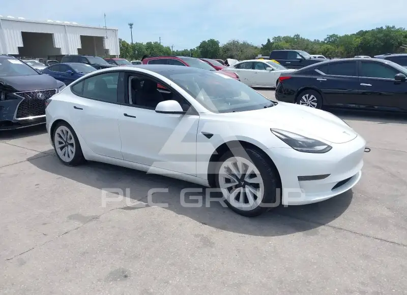 2023 Tesla Model 3 фото