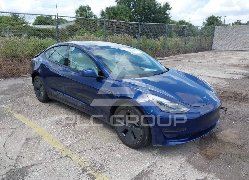 2023 Tesla Model 3 фото