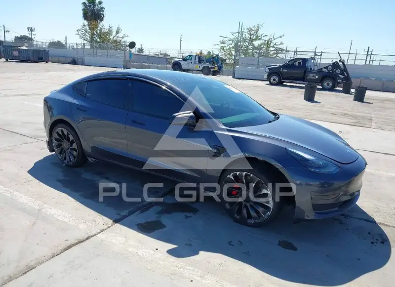2023 Tesla Model 3 фото