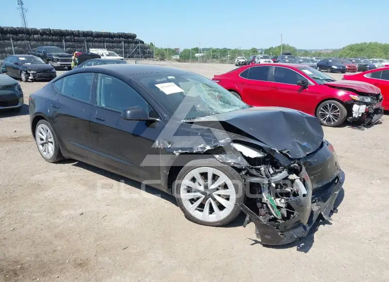 2023 Tesla Model 3 фото