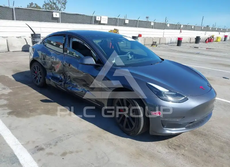2023 Tesla Model 3 фото