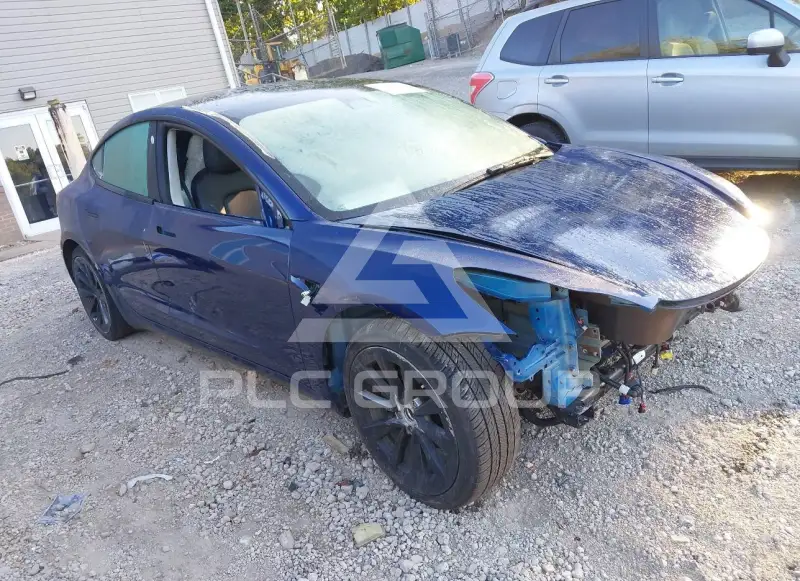 2023 Tesla Model 3 фото