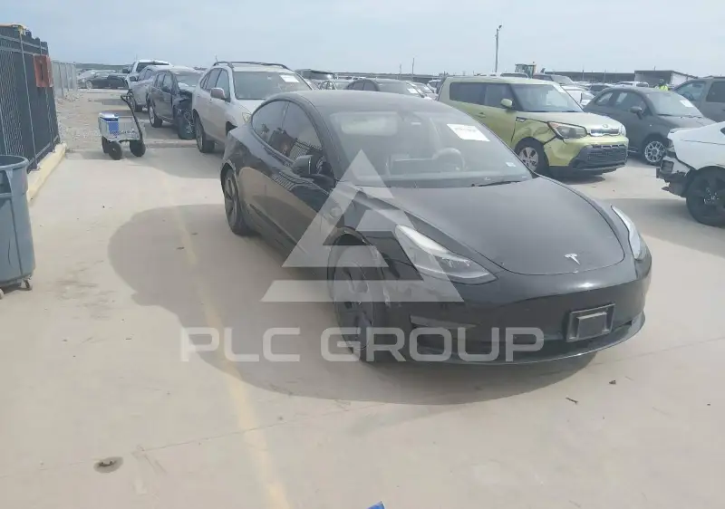 2023 Tesla Model 3 фото