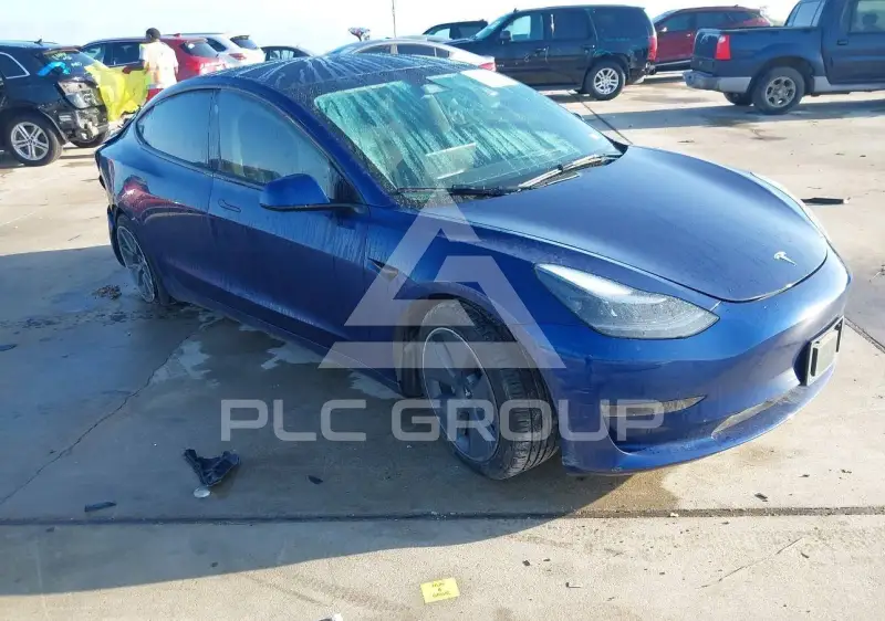 2023 Tesla Model 3 фото